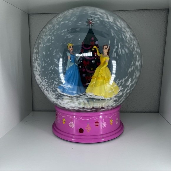 Disney Princesses Musical Christmas Snow globe Working condition